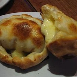 Receta de Empanadas de Roquefort con cebolla y con queso